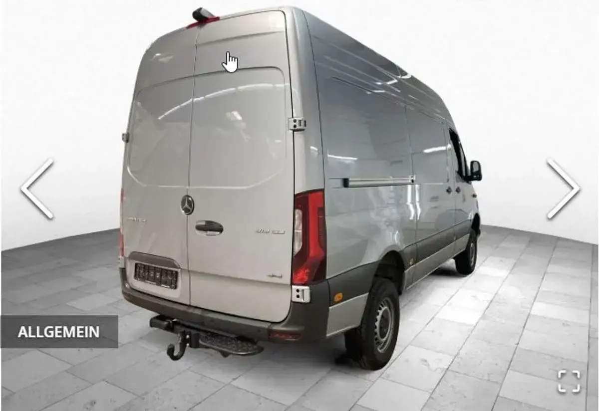 Gebraucht Mercedes Sprinter 190 PS (139 kW) 2025 Silber Van