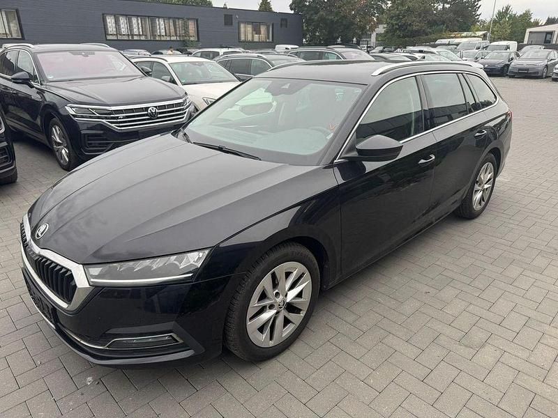 Schwarz Gebraucht 2020 Skoda Octavia First Edition Limousine | 13.990 € (Guter Preis) - Bild 1/4