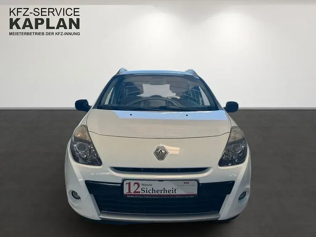 Gebraucht Renault Clio II Night&Day 101 PS (74 kW) 2011 Weiß Limousine