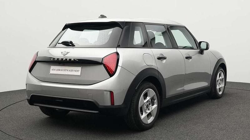 Usata Mini Cooper Classic 156 CV (114 kW) 2024 Grigio Utilitaria