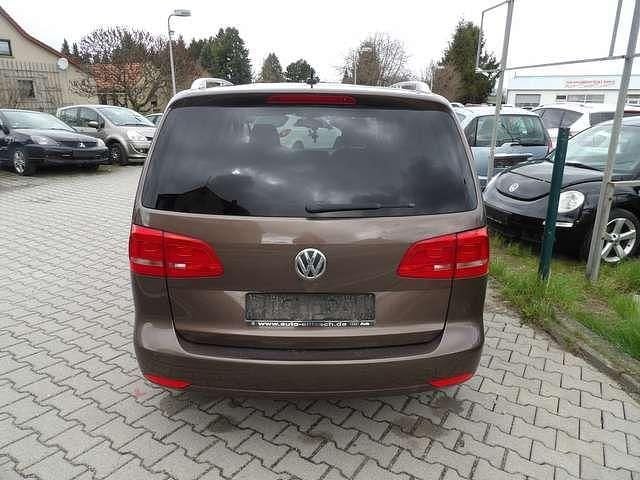 Gebraucht VW Touran Style 105 PS (77 kW) 2012 Toffeebraun metallic Van / Kleinbus