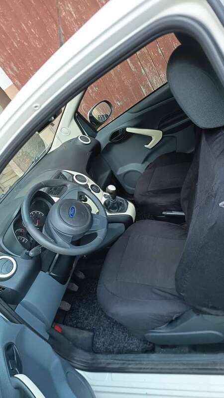Weiß Gebraucht 2012 Ford Ka Trend Kleinwagen | 2.700 € (Fairer Preis) - Bild 1/4