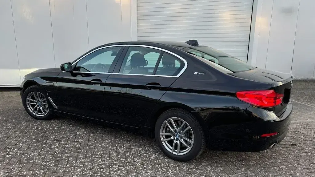 Używany BMW 530e iPerformance 252 KM (185 kW) 2019 Czarny Sedan/Limuzyna