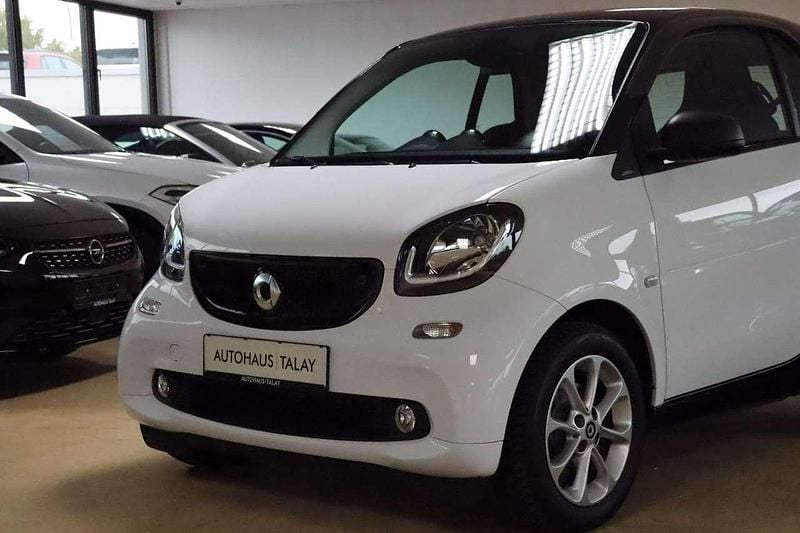 Gebraucht Smart ForTwo Coupé 71 PS (52 kW) 2019 Schwarz Coupé
