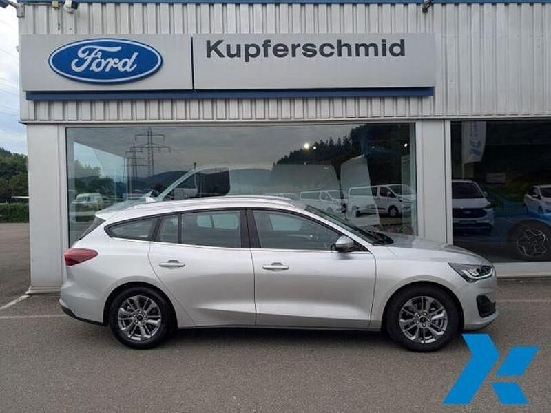 Gebraucht Ford Focus Titanium 116 PS (85 kW) 2024 Silber Kombi
