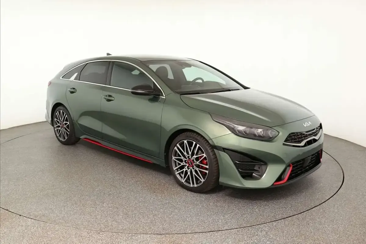 Gebraucht Kia ProCeed GT 204 PS (150 kW) 2023 Experience green Kombi