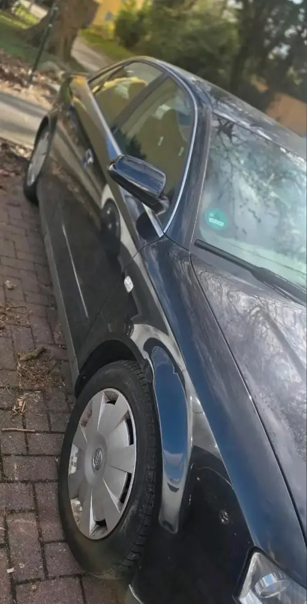Gebraucht Audi A4 130 PS (95 kW) 2004 Schwarz Limousine