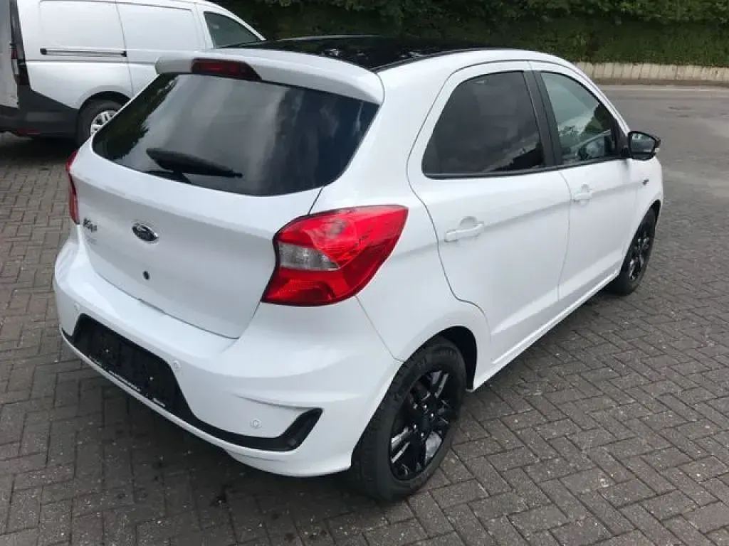 Gebraucht Ford Ka 86 PS (63 kW) 2019 Oxford white Limousine