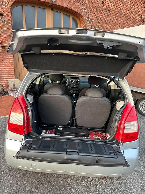 Second-hand Citroën C2 60 CP (44 kW) 2007 Argintiu Hatchback