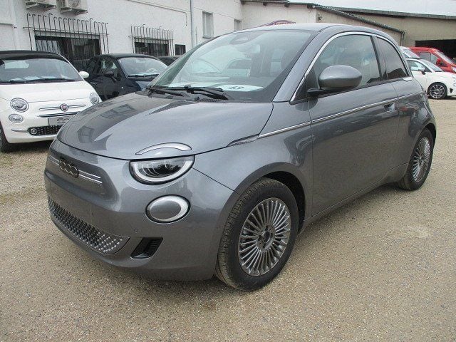 Gebraucht Fiat 500e 86 kW (118 PS) 2024 Grau Limousine