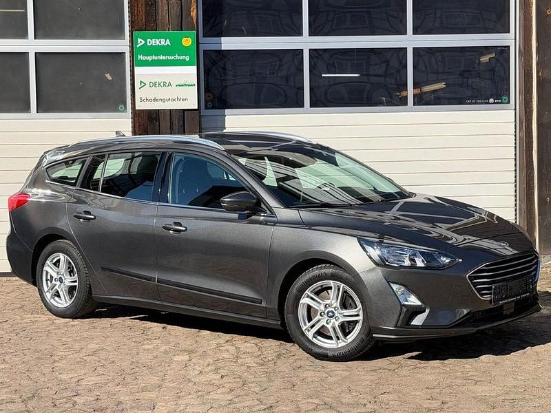 Gebraucht Ford Focus Cool & Connect 120 PS (88 kW) 2020 Grau Kombi