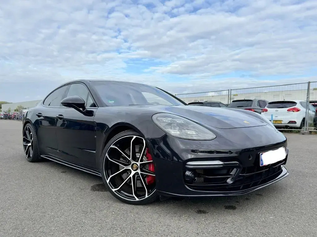 Gebraucht Porsche Panamera Turbo 549 PS (403 kW) 2017 Schwarz Kleinwagen