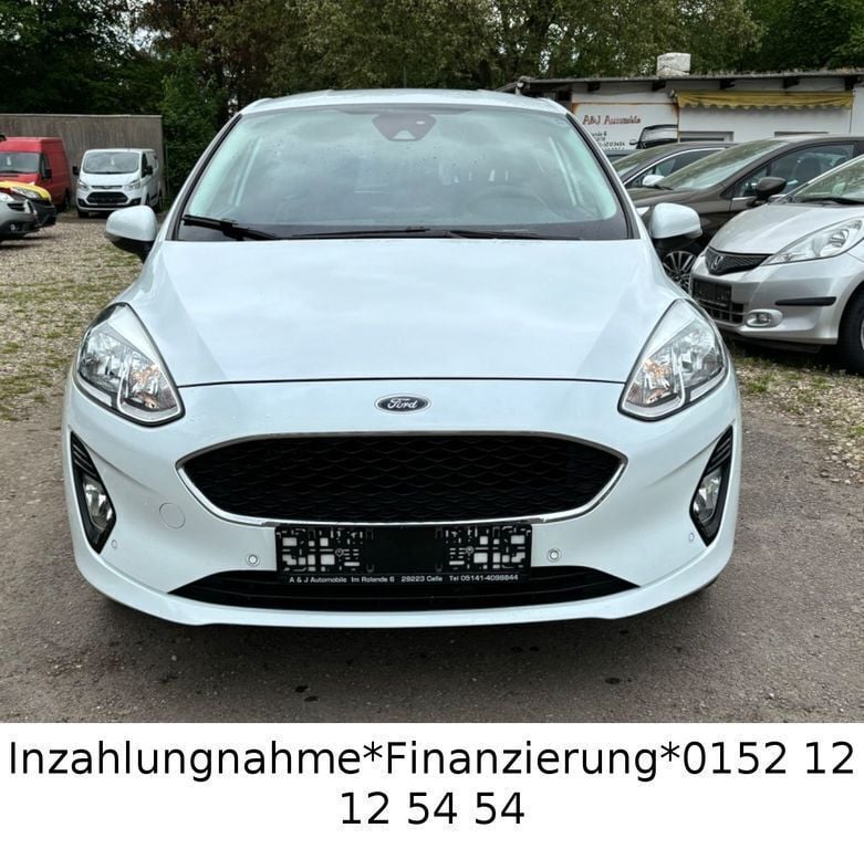 Weiß Gebraucht 2018 Ford Fiesta Cool & Connect Kleinwagen | 8.449 € (Fairer Preis) - Bild 1/4
