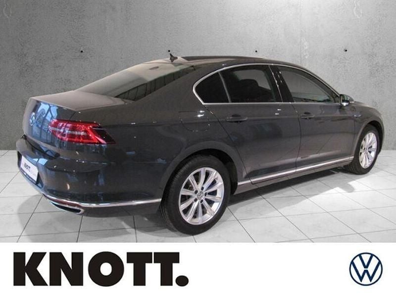 Gebraucht VW Passat Pro 218 PS (160 kW) 2017 Grau Limousine