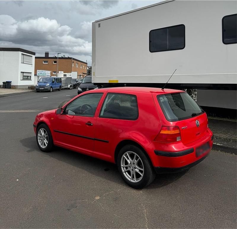 Usata VW Golf 75 CV (55 kW) 1999 Rosso Coupé
