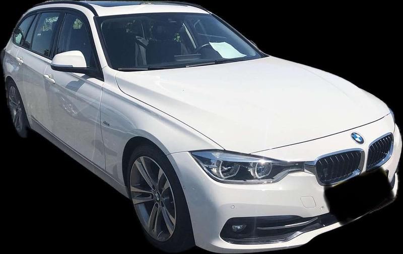 Weiß Gebraucht 2016 BMW 330 Sport Line Kombi | 17.500 € (Fairer Preis) - Bild 1/4