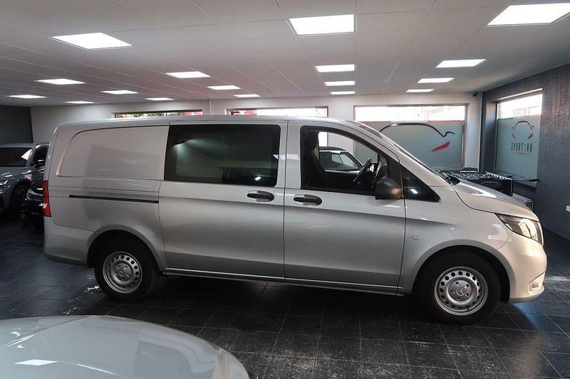 Gebraucht Mercedes Vito 163 PS (119 kW) 2015 Silber Van