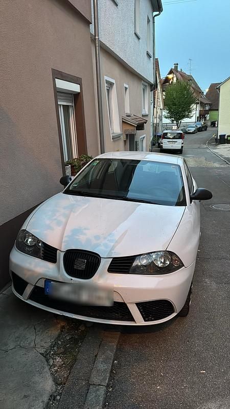 Weiß Gebraucht 2007 Seat Ibiza Kleinwagen | 580 € (Guter Preis) - Bild 1/4