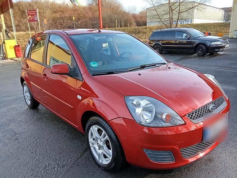 Gebraucht Ford Fiesta 69 PS (50 kW) 2008 Orange Kleinwagen