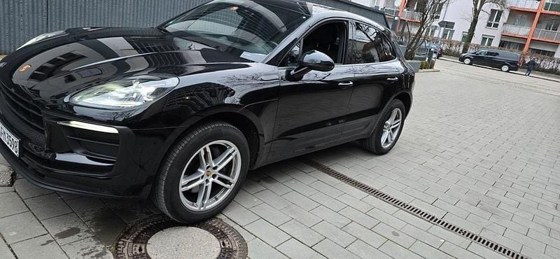 Schwarz Gebraucht 2022 Porsche Macan SUV | 54.899 € (Superpreis) - Bild 1/4