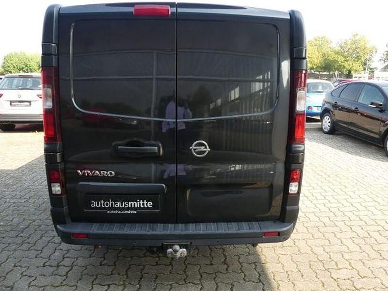 Gebraucht Opel Vivaro 145 PS (106 kW) 2017 Schwarz Van / Kleinbus