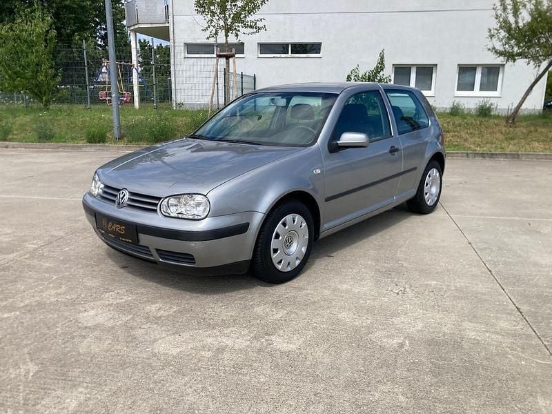 Grau Gebraucht 2003 VW Golf IV Ocean Limousine | 1.590 € (Fairer Preis) - Bild 1/4