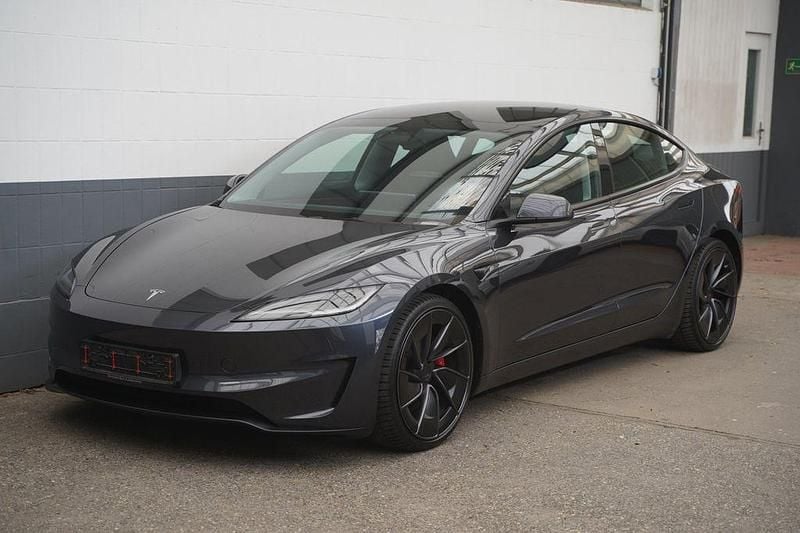 Gebraucht Tesla Model 3 Performance 461 kW (627 PS) 2024 Grau Limousine