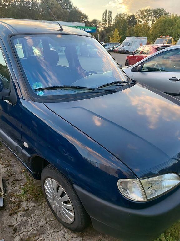 Gebraucht Peugeot Partner 75 PS (55 kW) 2001 Blau Van / Kleinbus