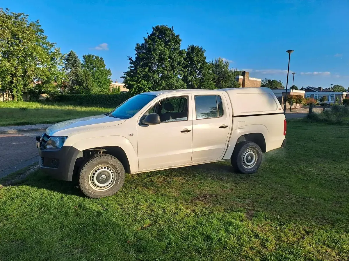 Gebraucht VW Amarok 140 PS (102 kW) 2012 Weiß Pickup