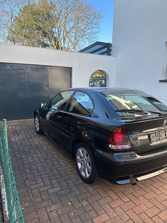 Gebraucht BMW 316 Compact Lifestyle 116 PS (85 kW) 2004 Schwarz Kleinwagen