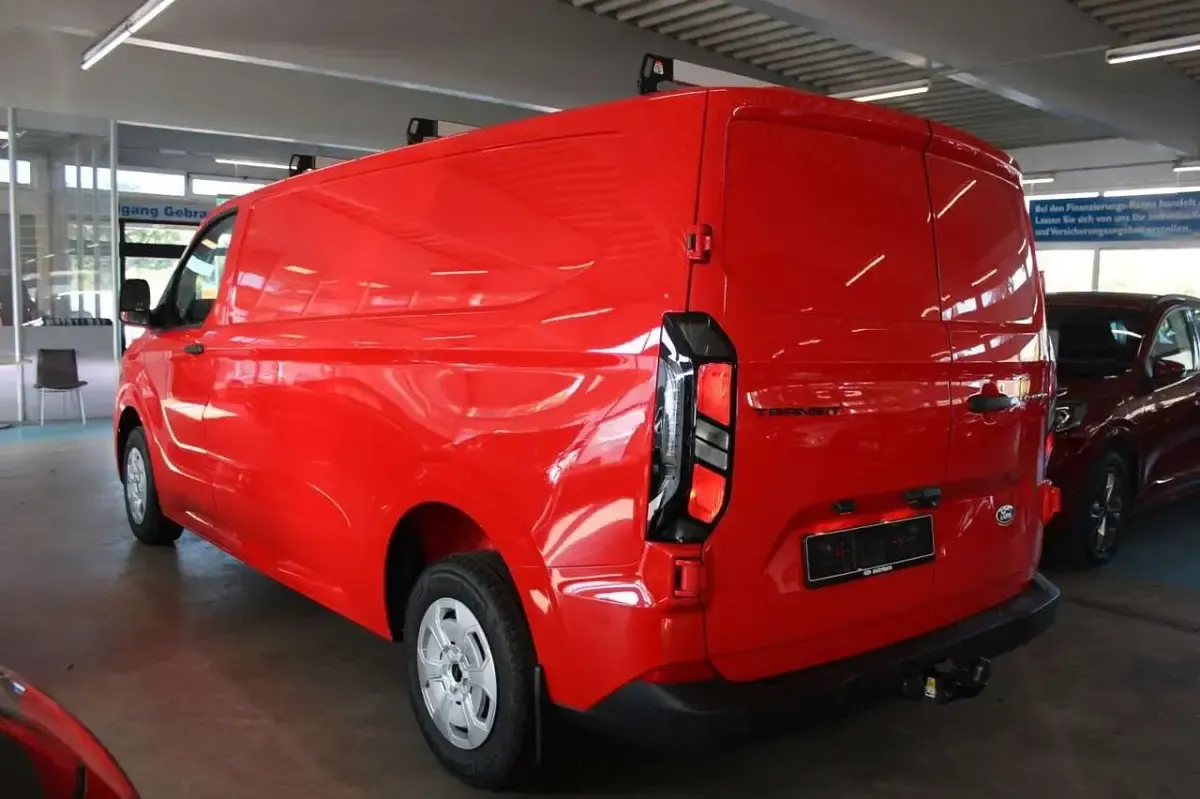 Neu Ford Transit Custom Trend 110 PS (80 kW) 2025 Rot Limousine
