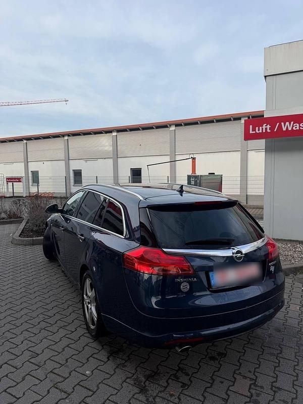 Gebraucht Opel Insignia OPC 160 PS (117 kW) 2013 Blau Kombi