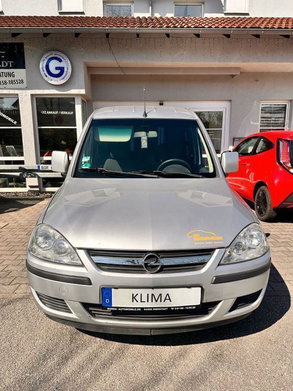Gebraucht Opel Combo Edition 97 PS (71 kW) 2006 Silber Van / Kleinbus