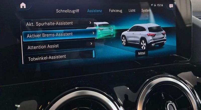 Gebraucht Mercedes GLA250 218 PS (160 kW) 2021 Weiß SUV