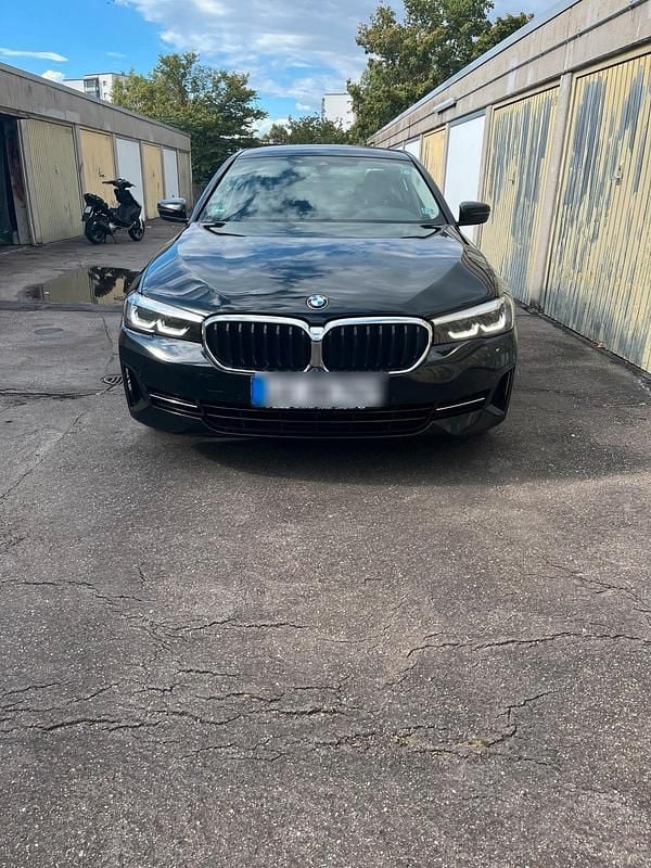 Schwarz Gebraucht 2021 BMW 520 Limousine | 22.000 € (Superpreis) - Bild 1/4
