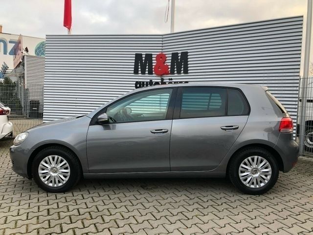 Gebraucht VW Golf VI Trendline 105 PS (77 kW) 2012 Grau Kleinwagen