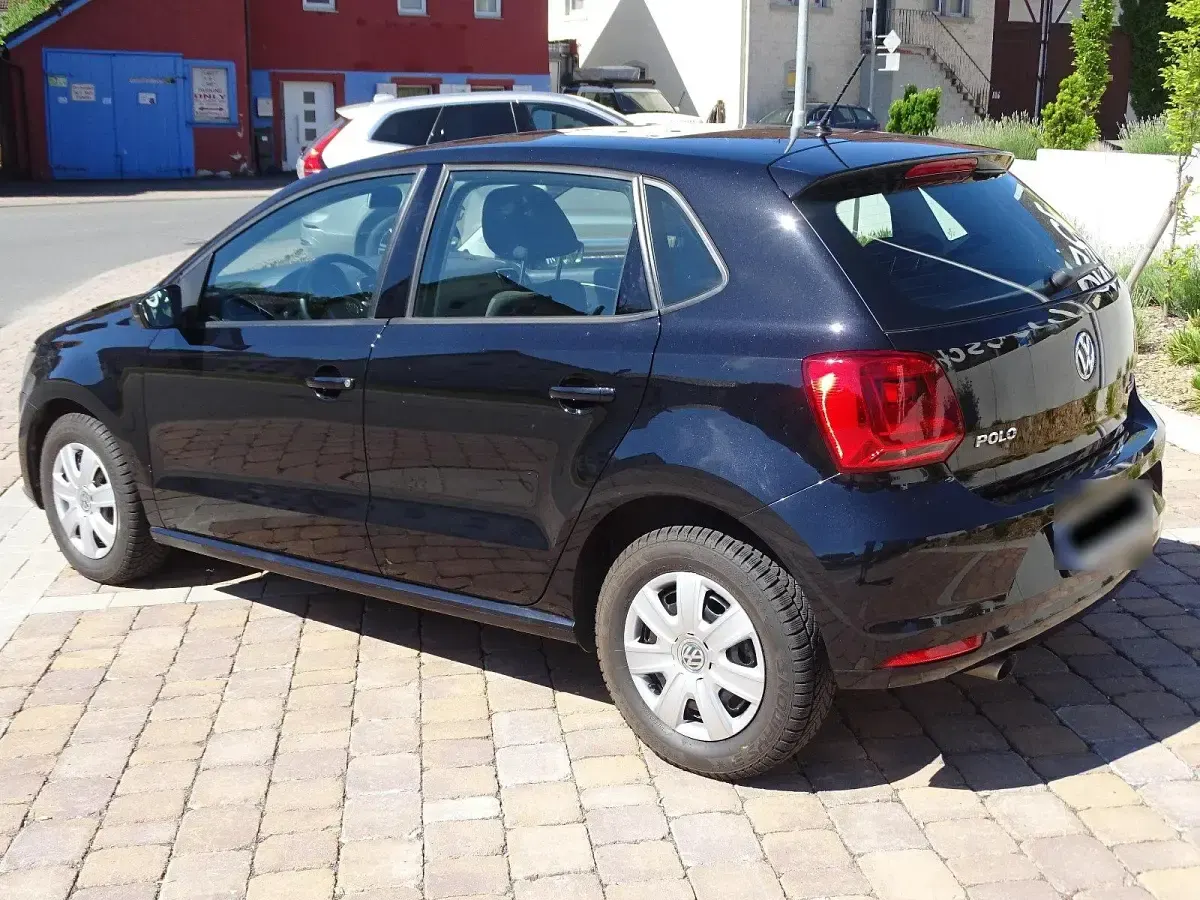 Gebraucht VW Polo Comfortline 90 PS (66 kW) 2017 Schwarz Limousine