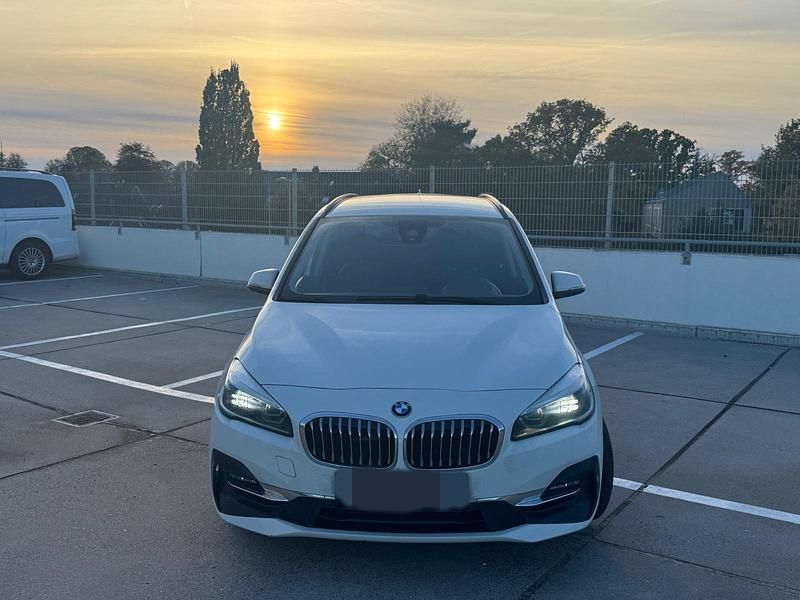 Gebraucht BMW 216 116 PS (85 kW) 2018 Weiß Kombi