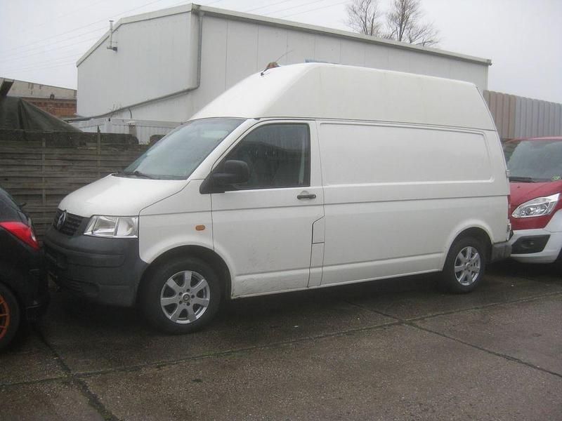 Weiß Gebraucht 2004 VW Transporter Van | 4.500 € (Guter Preis) - Bild 1/3