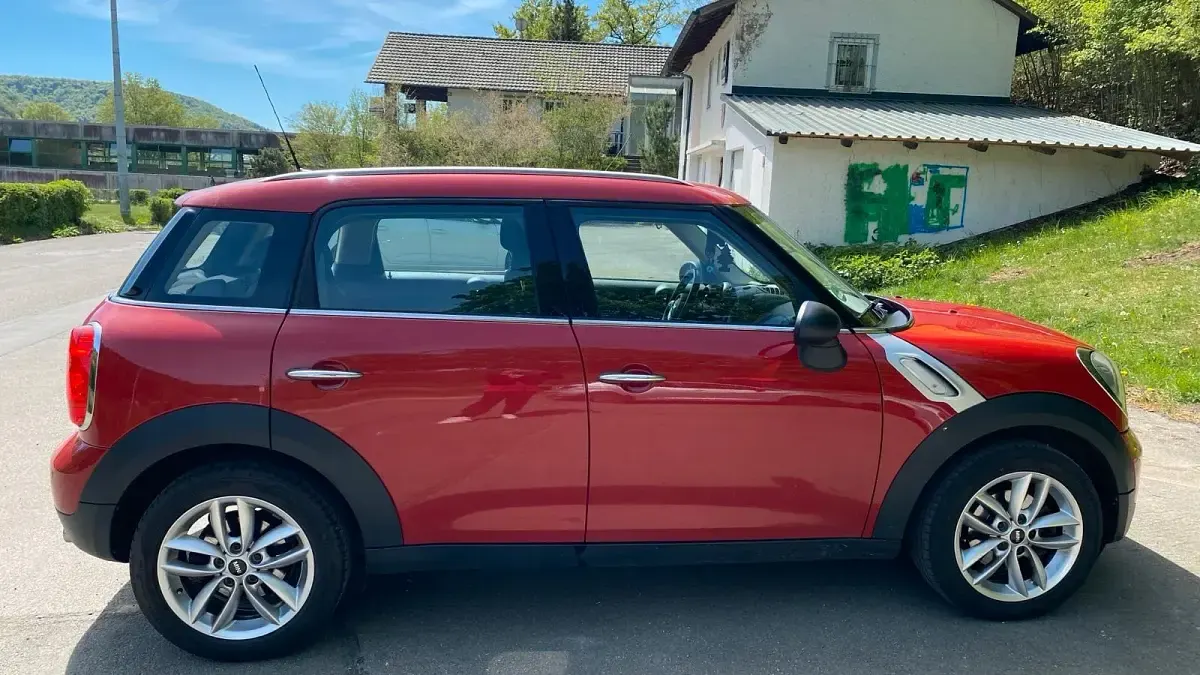 Second-hand Mini Cooper D Countryman 2015 Roșu SUV