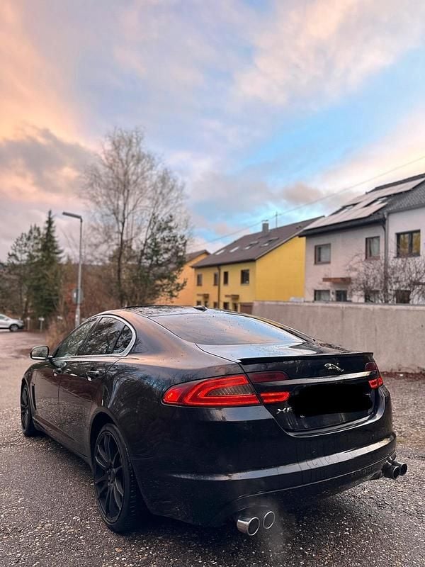 Gebraucht Jaguar XF 275 PS (202 kW) 2012 Andere farben Limousine