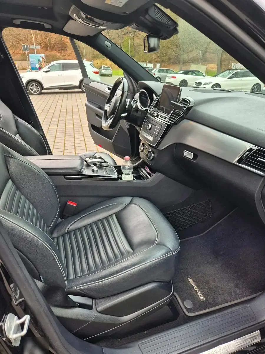Gebraucht Mercedes GLE350 AMG line 258 PS (189 kW) 2017 Schwarz SUV