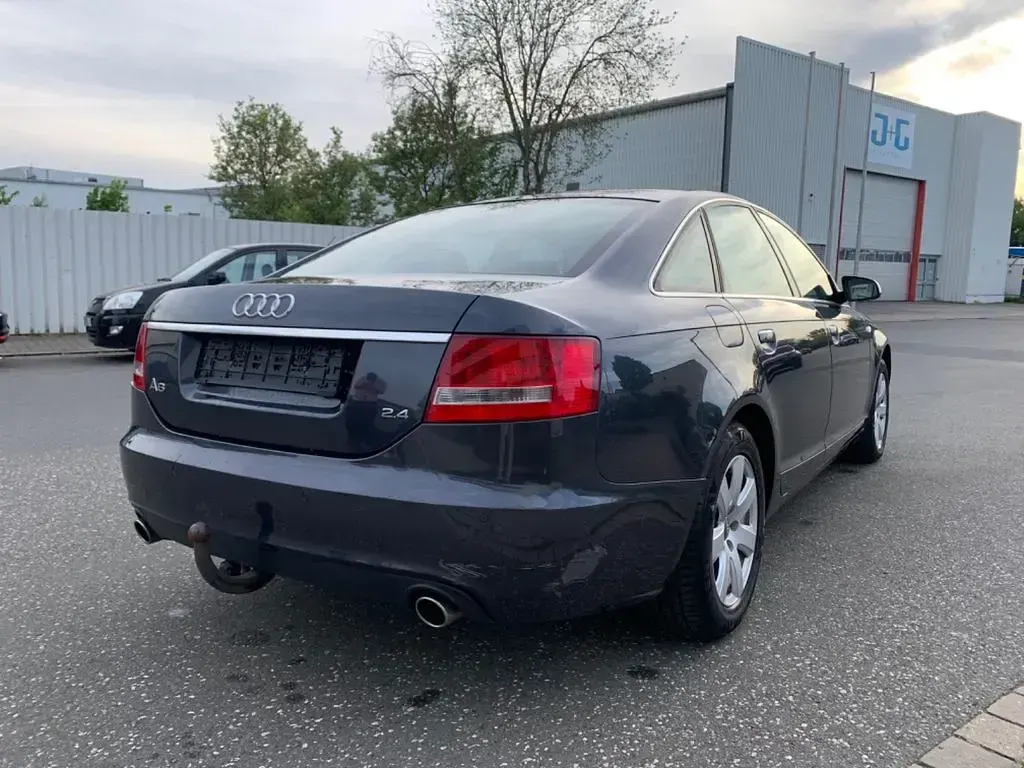 Gebraucht Audi A6 177 PS (130 kW) 2006 Blau Limousine