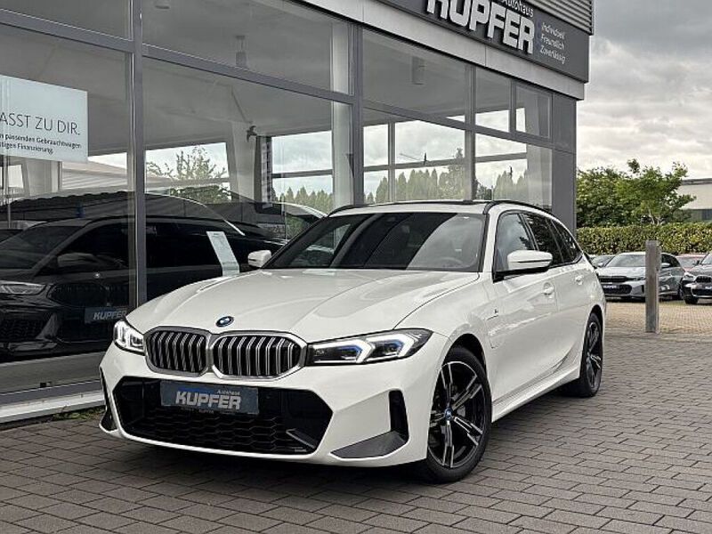 Andere Gebraucht 2024 BMW 330 M Sport Kombi | 42.900 € (Superpreis) - Bild 1/4