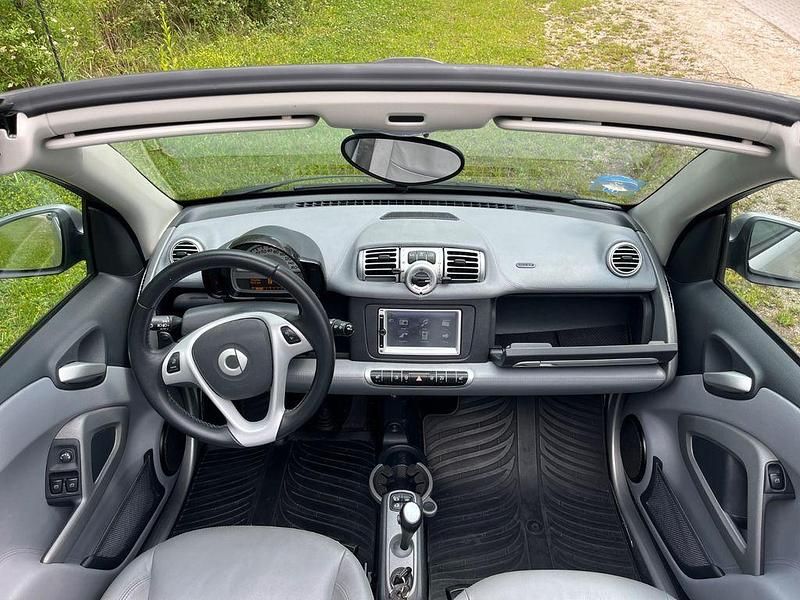 Gebraucht Smart ForTwo Cabrio Passion 71 PS (52 kW) 2012 Silber Cabrio