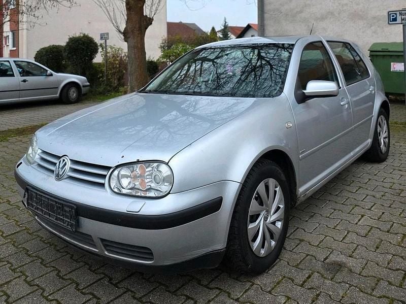 Gebraucht VW Golf IV 131 PS (96 kW) 2003 Silber Limousine