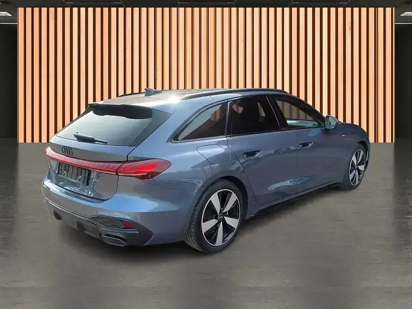 Gebraucht Audi A5 S-line plus 204 PS (150 kW) 2025 Grau Kombi