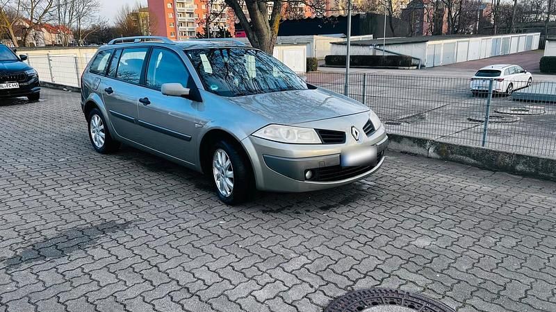 Gebraucht Renault Mégane GrandTour 131 PS (96 kW) 2007 Grau Kombi