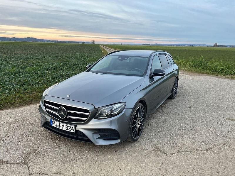 Second-hand Mercedes E400 340 CP (250 kW) 2018 Gri Berlinǎ