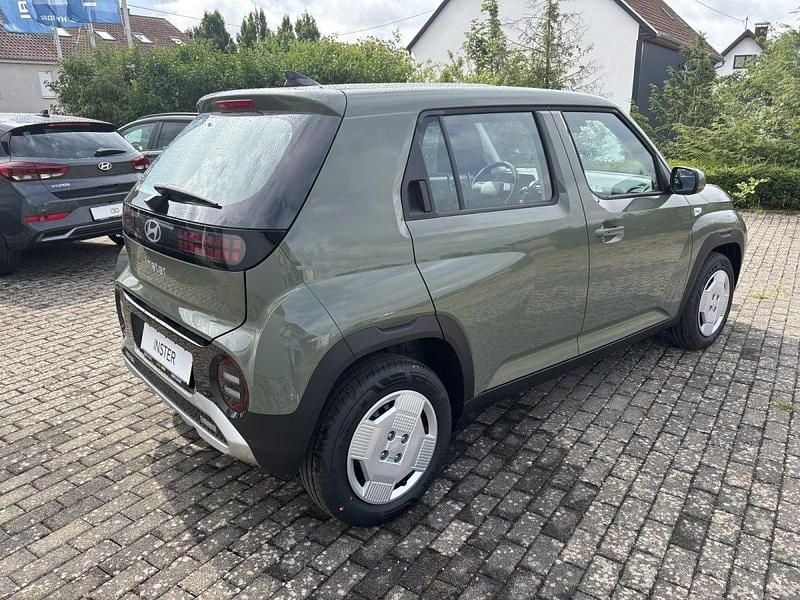 Gebraucht Hyundai Inster Select 71 kW (97 PS) 2025 Tomboy khaki Kleinwagen